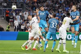 转会期阿森纳扳平良机——德甲节点到来,悬念犹存,轮换策略成焦点(德甲最新转会情况) 转会期阿森纳扳平良机——德甲节点到来,悬念犹存,轮换策略成焦点(德甲最新转会情况)